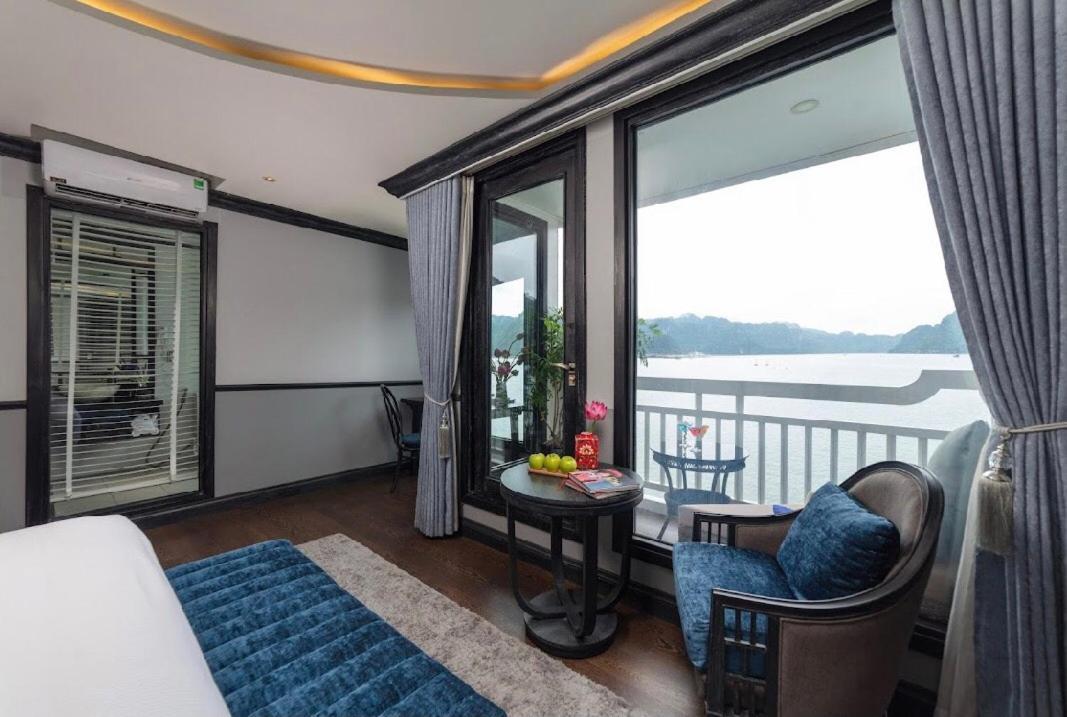Hotel Madeline Cruises Ha Long Esterno foto
