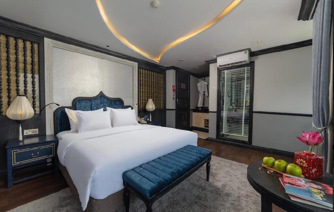 Hotel Madeline Cruises Ha Long Esterno foto